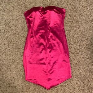fitted hot pink strapless dress